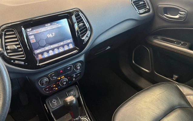 imagem-https://www.socarrao.com.br/sc-vehicle-images-prod/3876739/1789570118877-vehicle_image_1789570096_2c1cc264cfa9fbccf5fe74b484a76fd7.jpeg