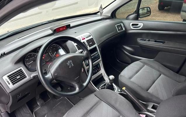 imagem-https://www.socarrao.com.br/sc-vehicle-images-prod/3876768/1789570192580-8459732_4_B_313f06d5ad.jpeg