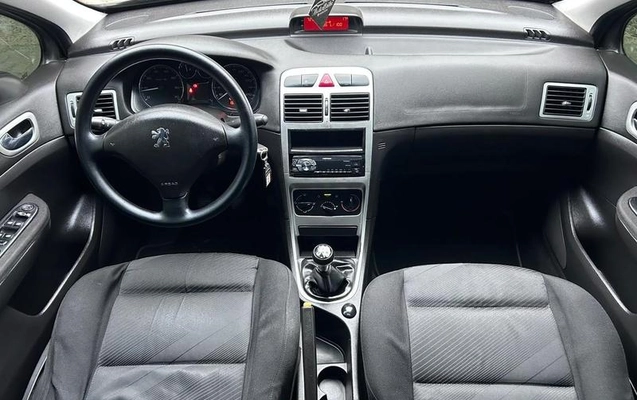 imagem-https://www.socarrao.com.br/sc-vehicle-images-prod/3876768/1789570192582-8459732_2_B_80f9af4101.jpeg