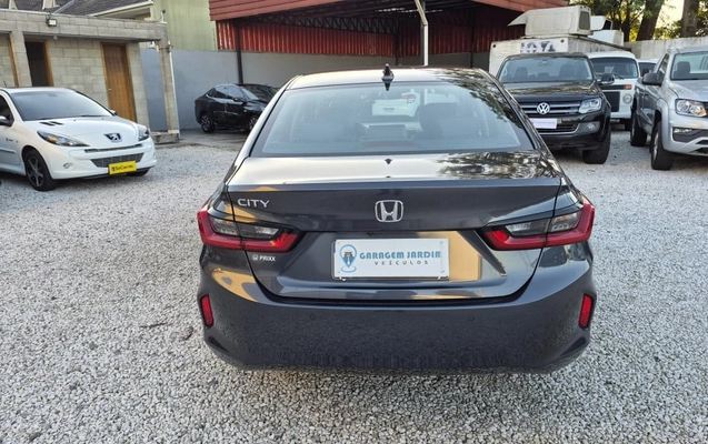 imagem-https://www.socarrao.com.br/sc-vehicle-images-prod/3876812/1789570274844-vehicle_image_1784151050_6badb53b2193111b5b1f4a92577334dd.jpeg