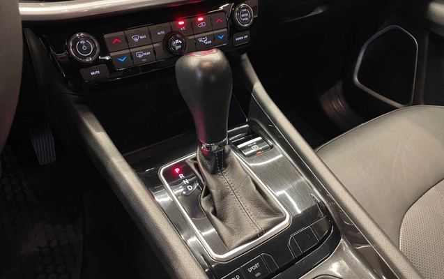 imagem-https://www.socarrao.com.br/sc-vehicle-images-prod/3876904/1789748089746-d267e03e-33af-4ec4-9400-43ee45f3747e.jpg
