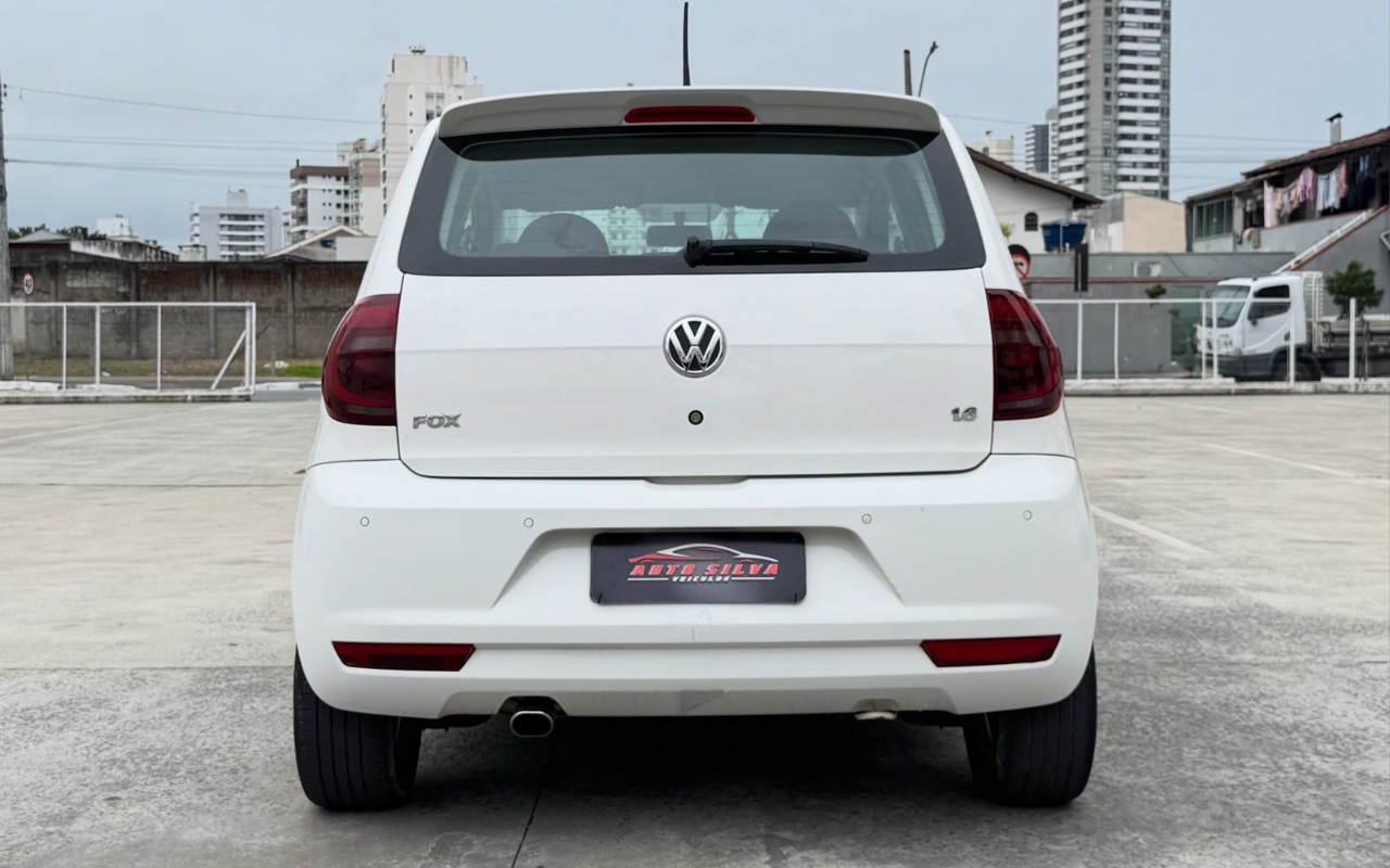 imagem-https://www.socarrao.com.br/sc-vehicle-images-prod/3876962/1789570554965-V2hhdHNBcHAgSW1hZ2UgMjAyNi0wOS0xNCBhdCAxOC4wMC4wOSAoMykuanBlZw.jpeg