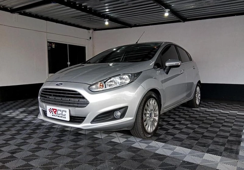 Ford Fiesta 2016 Prata — foto 1 de 3