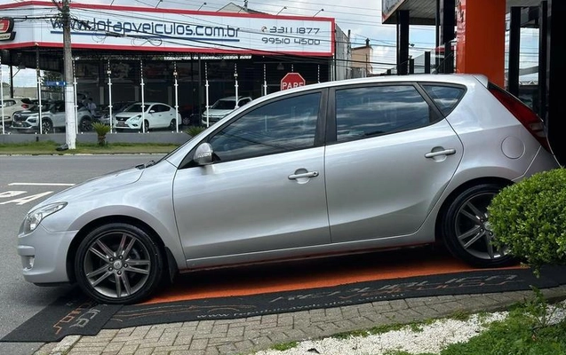 imagem-https://www.socarrao.com.br/sc-vehicle-images-prod/3877103/1789570789919-8481670_12_B_393eb39bbc.jpeg