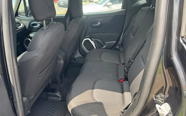 imagem-https://www.socarrao.com.br/sc-vehicle-images-prod/3877112/1789570810876-V2hhdHNBcHAgSW1hZ2UgMjAyNi0wOS0xNiBhdCAxMS41MC4wOSAoMykuanBlZw.jpeg