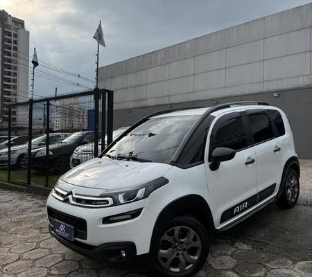 imagem-https://www.socarrao.com.br/sc-vehicle-images-prod/3877177/1789570938891-8478001_0_B_b28e918e39.jpeg