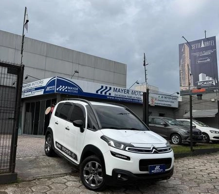 imagem-https://www.socarrao.com.br/sc-vehicle-images-prod/3877177/1789570938893-8478001_1_B_05c718f98e.jpeg