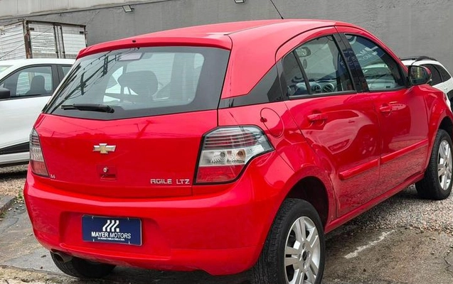 imagem-https://www.socarrao.com.br/sc-vehicle-images-prod/3877205/1789570997705-8304480_7_B_cd50e2389f.jpeg