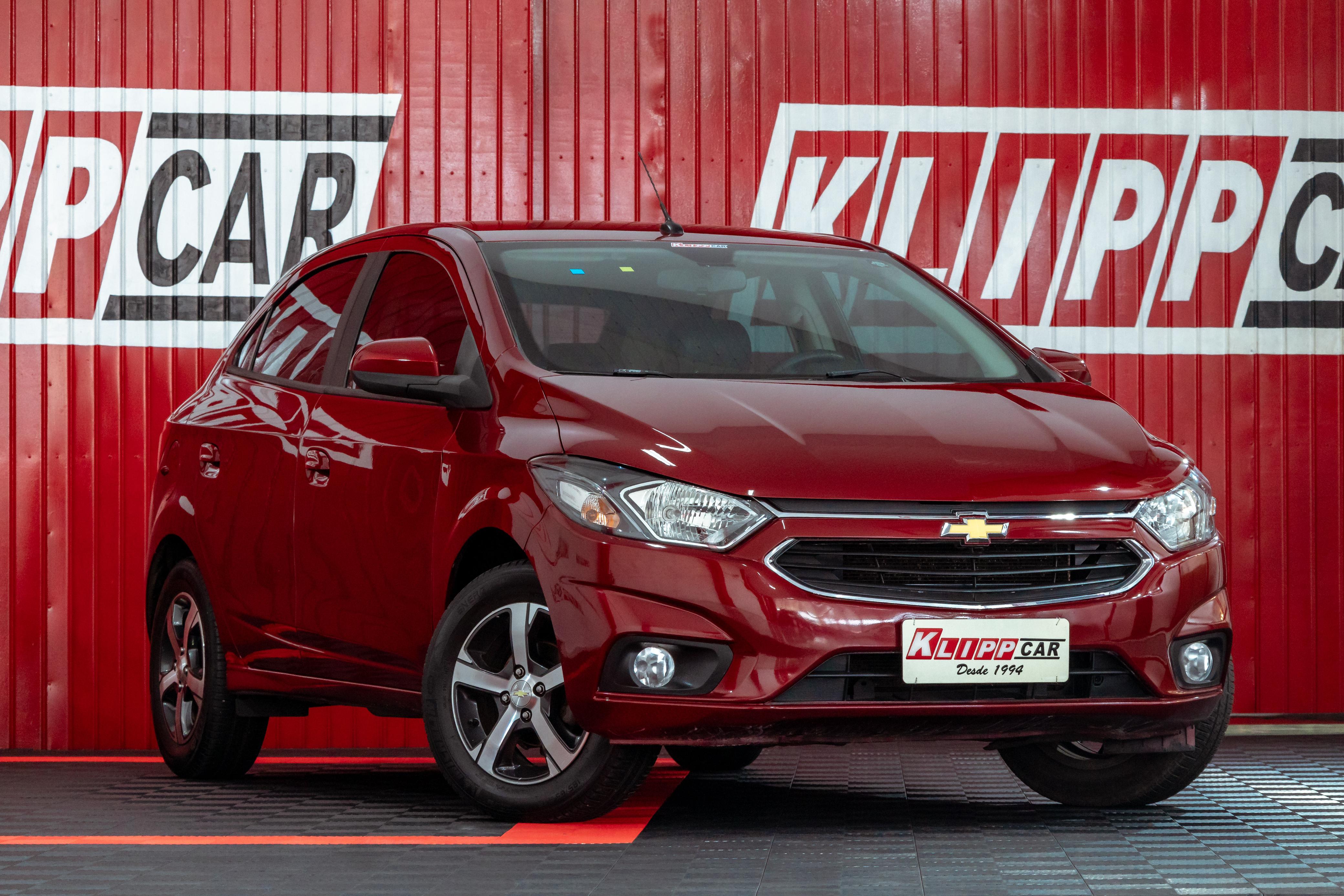 Chevrolet Onix HATCH LTZ 1.4 8V FlexPower 5p Mec. na cor Vermelho no Alvorada / RS - 38777