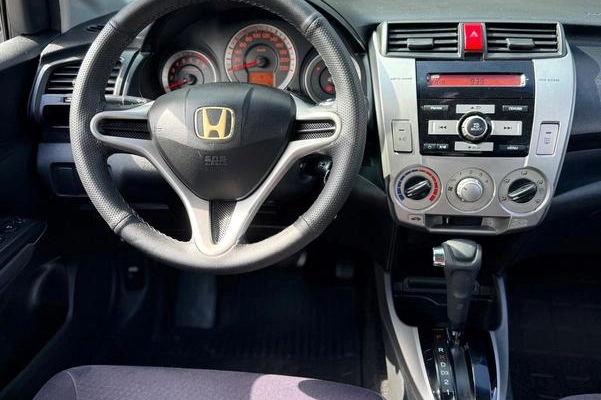 imagem-https://www.socarrao.com.br/sc-vehicle-images-prod/3877792/1789572191699-8469916_9_B_a530045d95.jpeg