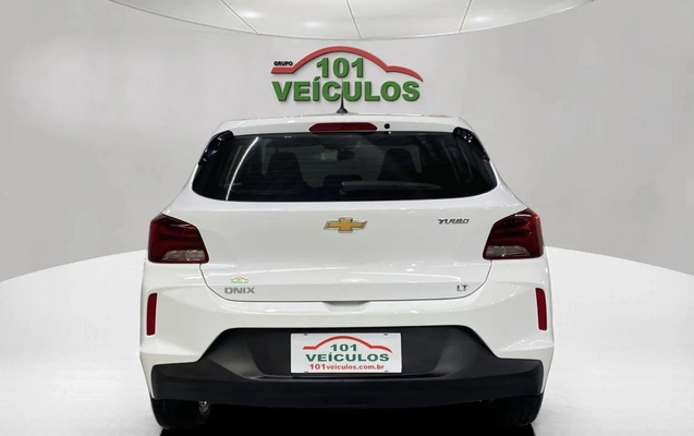 imagem-https://www.socarrao.com.br/sc-vehicle-images-prod/3877950/1789572271775-003_641a81f9a06120895e7d34c8c812e15d.jpg