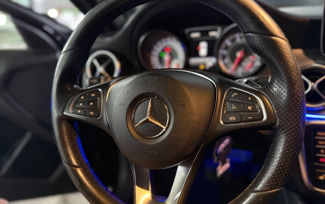 imagem-https://www.socarrao.com.br/sc-vehicle-images-prod/3878012/1789572396414-1ad160d8-b5d5-47b8-b667-8af89124f26e.jpg