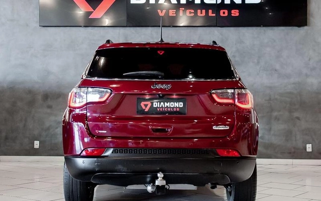 imagem-https://www.socarrao.com.br/sc-vehicle-images-prod/3878175/1789572738501-8482164_10_B_6bc0cf3ca7.jpeg