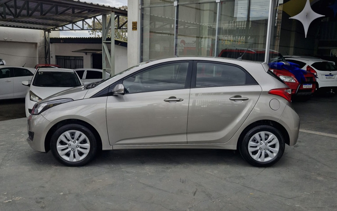 imagem-https://www.socarrao.com.br/sc-vehicle-images-prod/3878178/1789573555768-Ny5qcGVn.jpeg