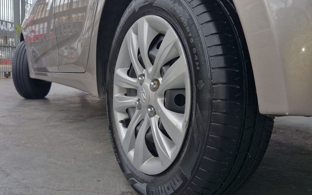 imagem-https://www.socarrao.com.br/sc-vehicle-images-prod/3878178/1789573555986-MTEuanBlZw.jpeg