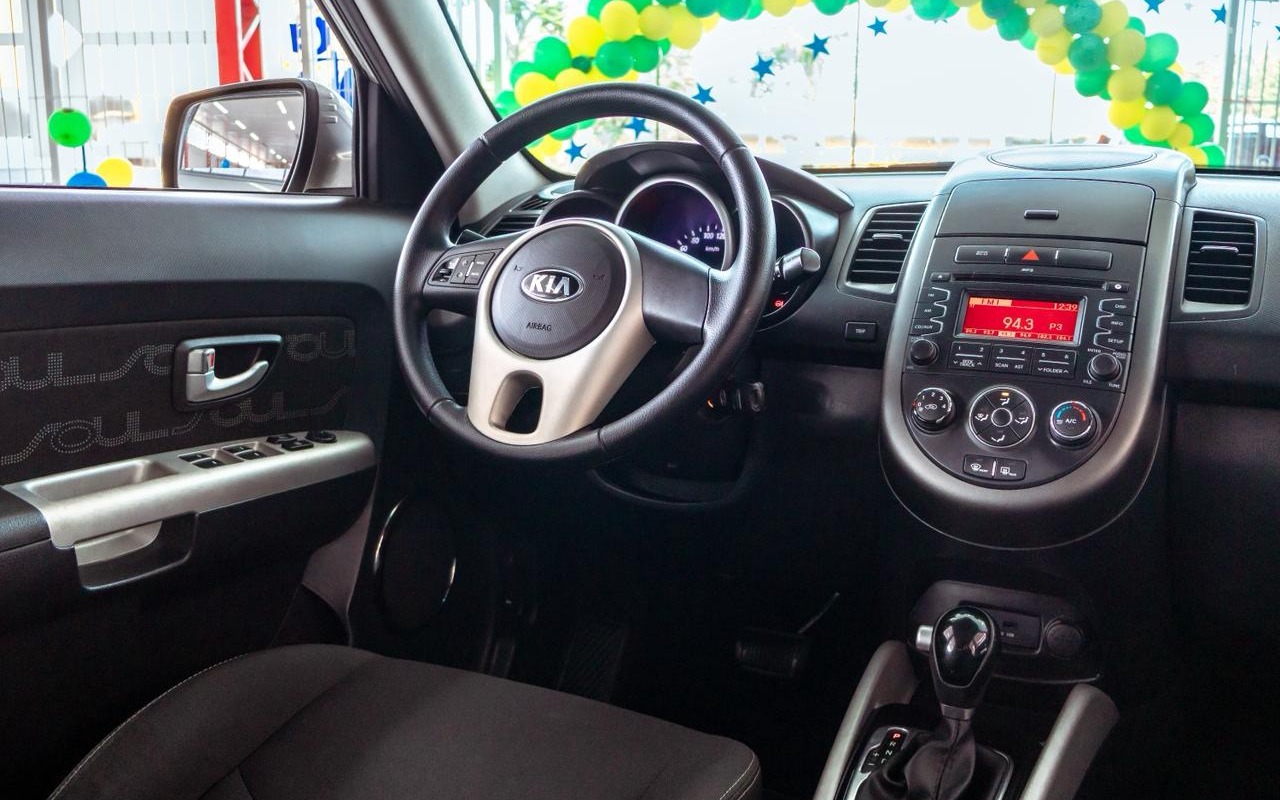 imagem-https://www.socarrao.com.br/sc-vehicle-images-prod/38783/1781965912012-OGNkYzU3ZDktOTU2YS00ZDIyLWJkMDAtZjg5NzJjZTkyYTY1LmpwZw.jpg