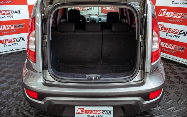 imagem-https://www.socarrao.com.br/sc-vehicle-images-prod/38783/1781965912404-MTQ1MmYxZGEtODM2Mi00OTcyLWI1NzctMDY3YzFlNzk2NjJkLmpwZw.jpg