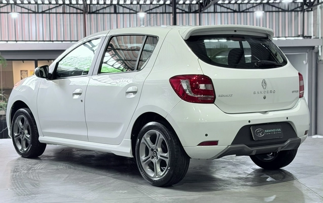 imagem-https://www.socarrao.com.br/sc-vehicle-images-prod/3878770/1789573765345-6_013431.jpg