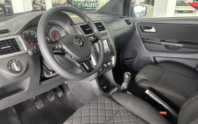 imagem-https://www.socarrao.com.br/sc-vehicle-images-prod/3878959/1789573907865-1_124852.jpg