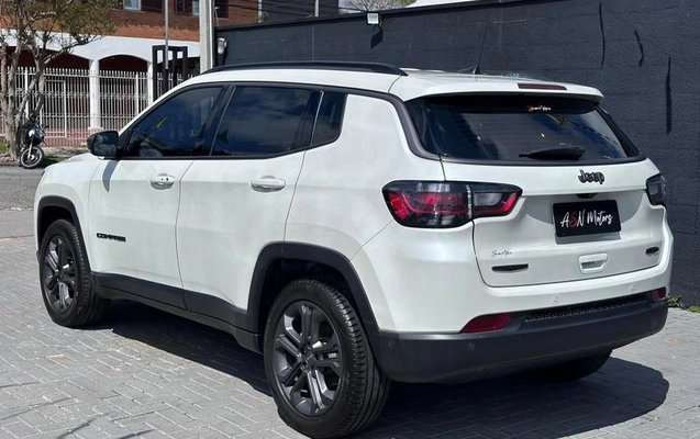 imagem-https://www.socarrao.com.br/sc-vehicle-images-prod/3878979/1789592325068-8482263_11_B_fbe8c61176.jpeg