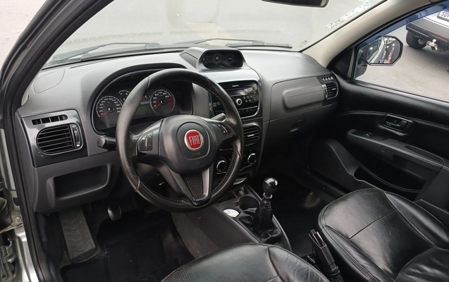 imagem-https://www.socarrao.com.br/sc-vehicle-images-prod/3879320/1789574488776-003_5195642b7ce4e7254ce1772d5325730c.jpg