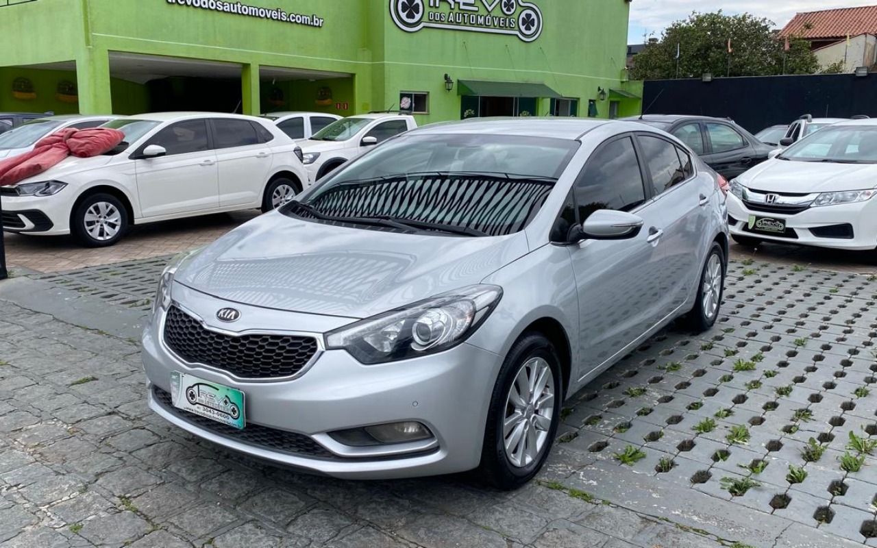 imagem-https://www.socarrao.com.br/sc-vehicle-images-prod/3879418/1790895186942-My5qcGVn.jpeg