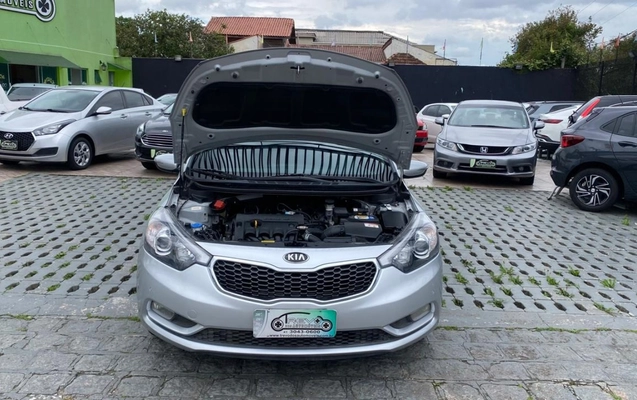 imagem-https://www.socarrao.com.br/sc-vehicle-images-prod/3879418/1790895187453-MTAuanBlZw.jpeg