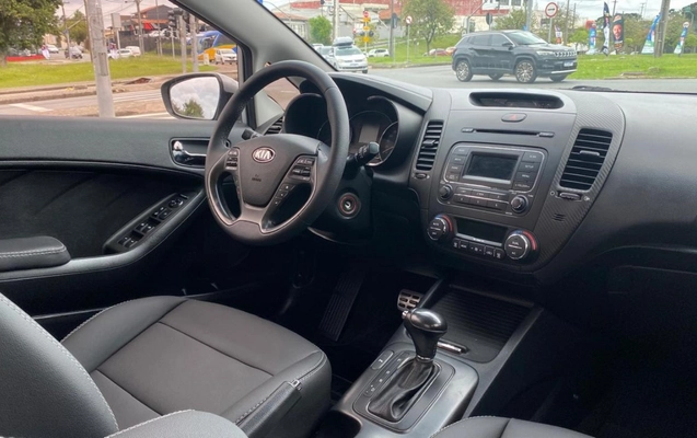 imagem-https://www.socarrao.com.br/sc-vehicle-images-prod/3879418/1790895188278-MjEuanBlZw.jpeg