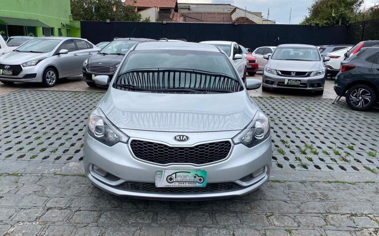 Kia Cerato 1.6 16V Flex Aut. 2016 Prata — foto 1 de 3