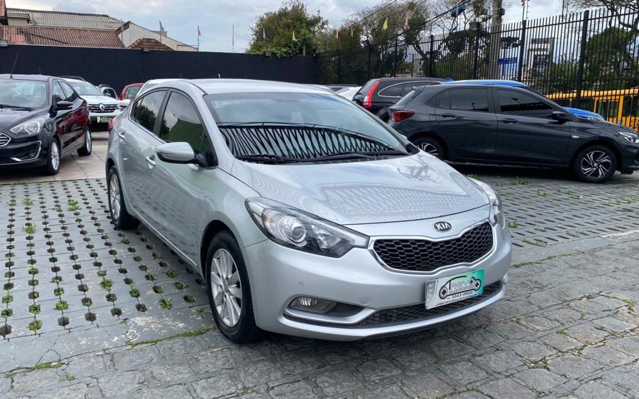 imagem-https://www.socarrao.com.br/sc-vehicle-images-prod/3879764/1790895256846-Mi5qcGVn.jpeg