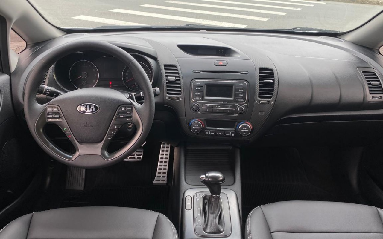 imagem-https://www.socarrao.com.br/sc-vehicle-images-prod/3879764/1790895257402-MTEuanBlZw.jpeg