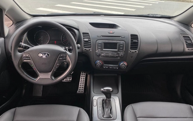imagem-https://www.socarrao.com.br/sc-vehicle-images-prod/3879764/1790895257402-MTEuanBlZw.jpeg