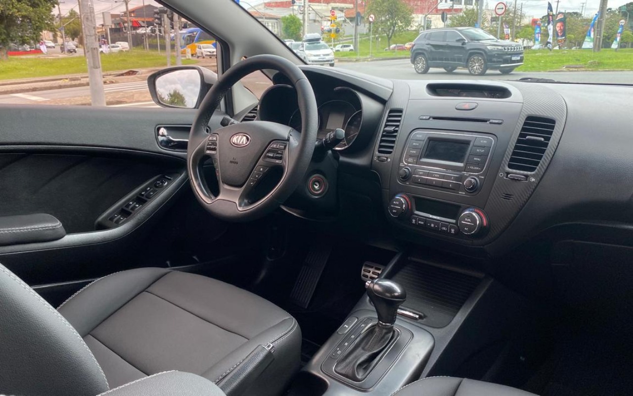 imagem-https://www.socarrao.com.br/sc-vehicle-images-prod/3879764/1790895257997-MjEuanBlZw.jpeg