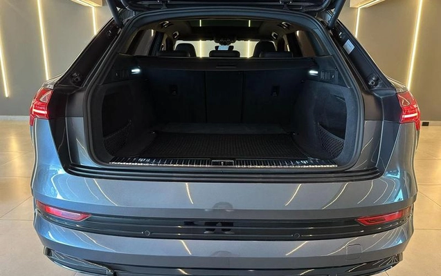imagem-https://www.socarrao.com.br/sc-vehicle-images-prod/3879888/1789670875606-8462721_17_B_1fb736f706.jpeg