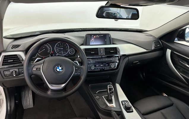 imagem-https://www.socarrao.com.br/sc-vehicle-images-prod/3879890/1789662554263-33c2fee4448e4b9d839de60876b9ee76_1789575242877.jpg