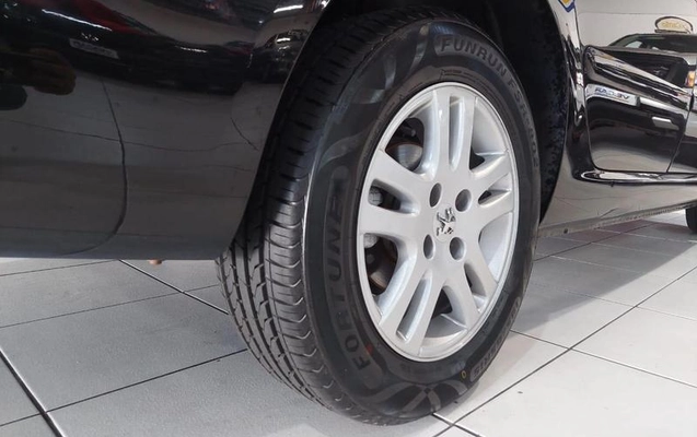 imagem-https://www.socarrao.com.br/sc-vehicle-images-prod/3879987/1789575528945-8022839_10_B_66ae814967.jpeg