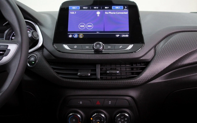 imagem-https://www.socarrao.com.br/sc-vehicle-images-prod/3880423/1789576188301-9_053503.jpg