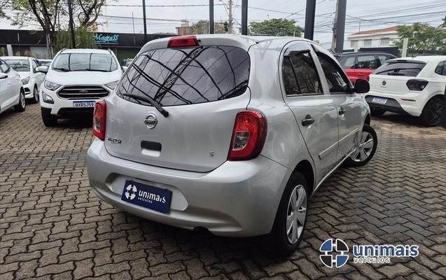 imagem-https://www.socarrao.com.br/sc-vehicle-images-prod/3880424/1789576188697-654903f5-2036-4387-ae4e-430770a3980220260916121023.jpeg