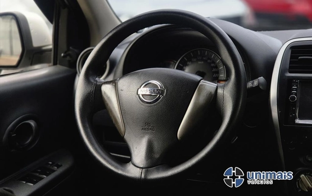 imagem-https://www.socarrao.com.br/sc-vehicle-images-prod/3880424/1789576188706-9a88e59a-b372-4f1b-a0a3-ba5b5ff43bb820260916121028.jpeg
