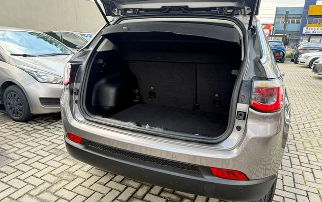 imagem-https://www.socarrao.com.br/sc-vehicle-images-prod/3880487/1789664567935-8479911_19_B_677750eeac.jpeg