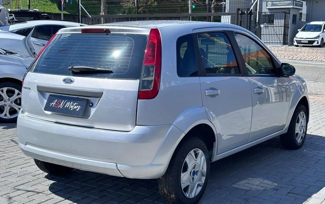 imagem-https://www.socarrao.com.br/sc-vehicle-images-prod/3880549/1789576365360-8482414_8_B_b186113cd0.jpeg