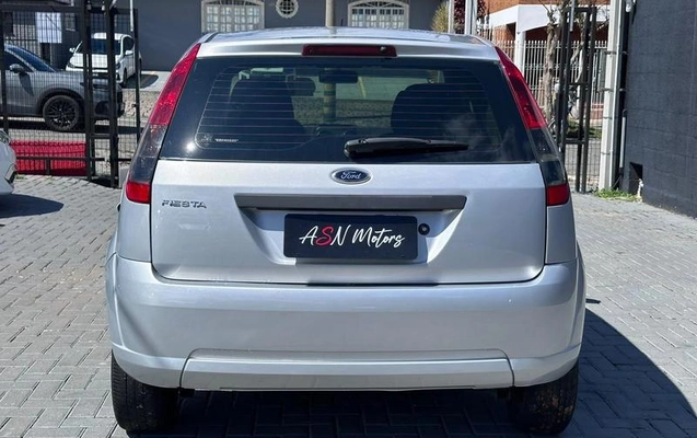 imagem-https://www.socarrao.com.br/sc-vehicle-images-prod/3880549/1789576365362-8482414_8_B_012bfb3df6.jpeg