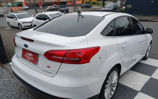 imagem-https://www.socarrao.com.br/sc-vehicle-images-prod/3880628/1789576429927-003_ee703238100e3a7bb104cc5b46c6789d.jpg