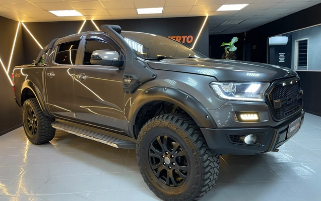 imagem-https://www.socarrao.com.br/sc-vehicle-images-prod/3880751/1789576618752-cBsFlH964RsM05wehLAmtWcK4hQzq9ac.jpg
