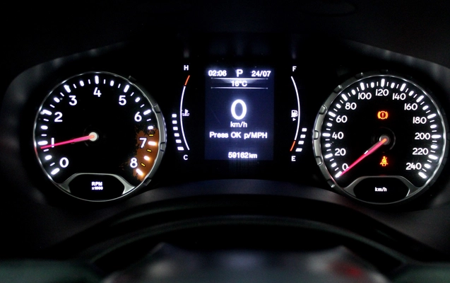 imagem-https://www.socarrao.com.br/sc-vehicle-images-prod/3880775/1789576659197-16_041250.jpg