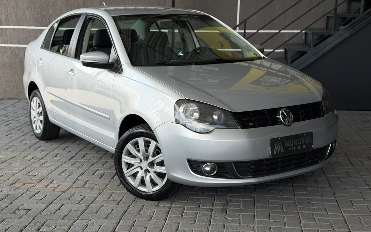 Volkswagen Polo 2013 Prata — foto 1 de 3