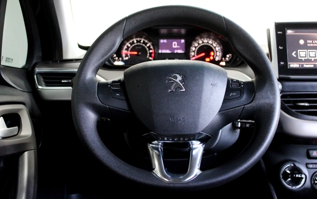 imagem-https://www.socarrao.com.br/sc-vehicle-images-prod/3880876/1789576798593-10_051447.jpg