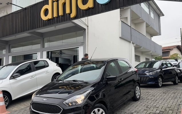 imagem-https://www.socarrao.com.br/sc-vehicle-images-prod/3880878/1789576810203-1375edb4-d7f7-4022-b110-0eab8a70d363.jpeg