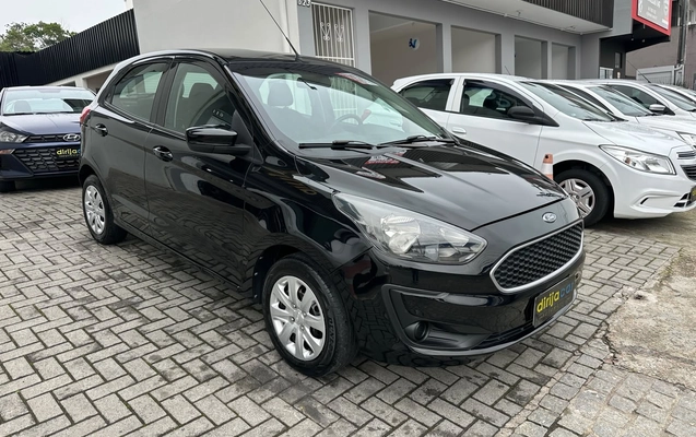 imagem-https://www.socarrao.com.br/sc-vehicle-images-prod/3880878/1789576810221-755be1ac-3326-4f3e-a7cb-16b6e617e63b.jpeg