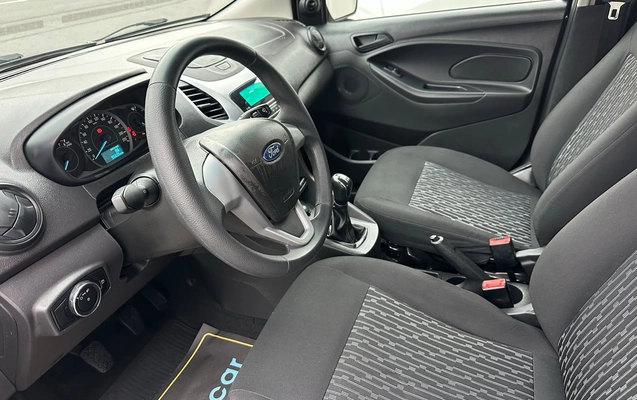 imagem-https://www.socarrao.com.br/sc-vehicle-images-prod/3880878/1789576810232-caddcbe8-4dec-43c8-b7e0-ae1827e43b2b.jpeg